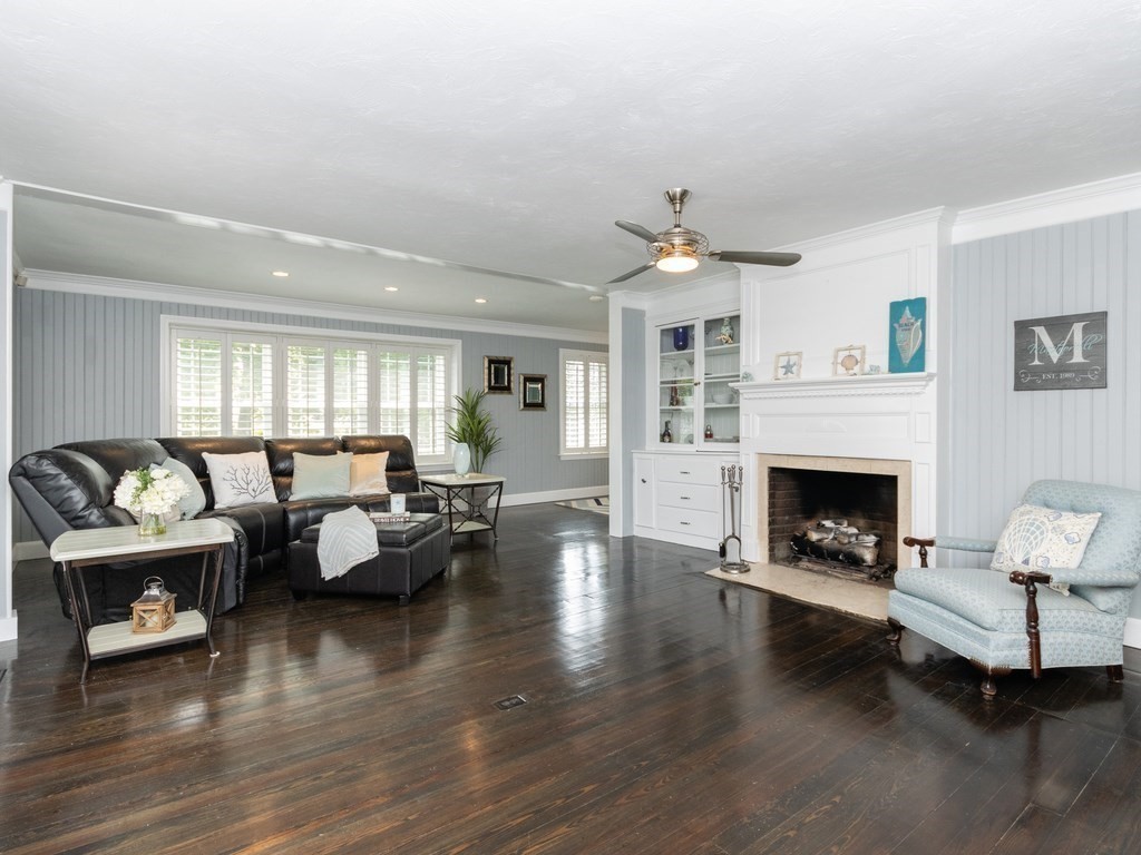 52 F Street Hull, MA 02045 - Photo 4 of 25