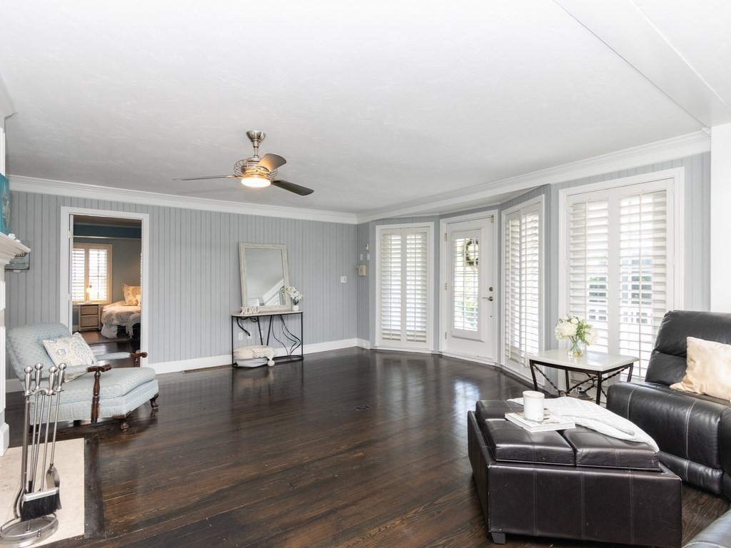 52 F Street Hull, MA 02045 - Photo 5 of 25