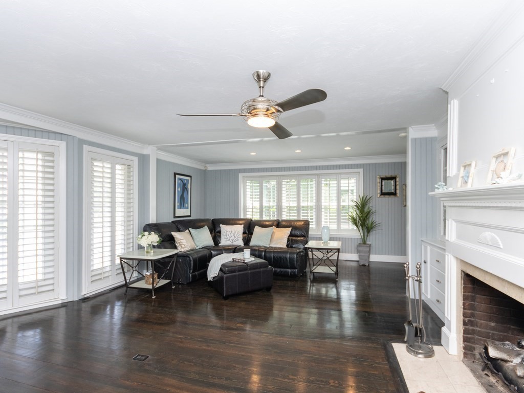 52 F Street Hull, MA 02045 - Photo 7 of 25