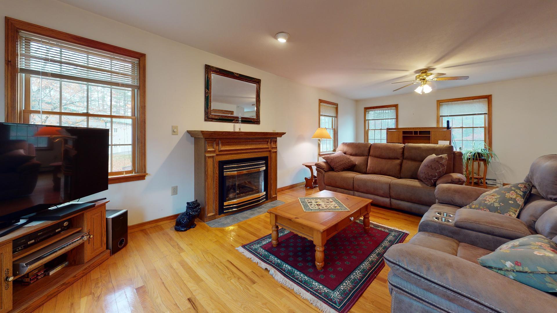 107 Old Brunswick Road Durham, ME 04222 - Photo 7 of 31 14-web-or-mls-107-Old-Brunswick-Road-Liv