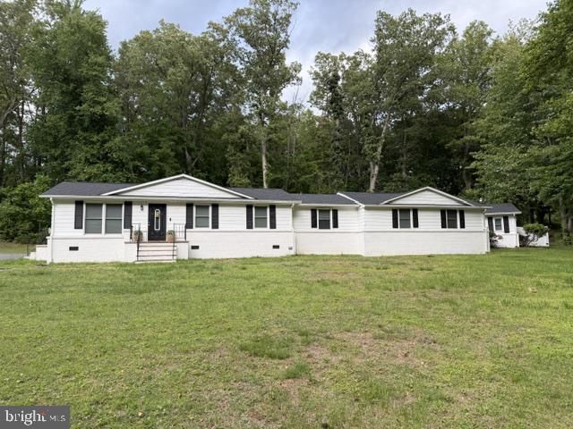 15073 Richmond Road Culpeper, VA 22701 - Photo 1 of 5 Spacious home nestled in nature's embrace.