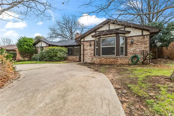 $345,000 | 1104 Forest Ridge Drive, Bedford, TX 76022