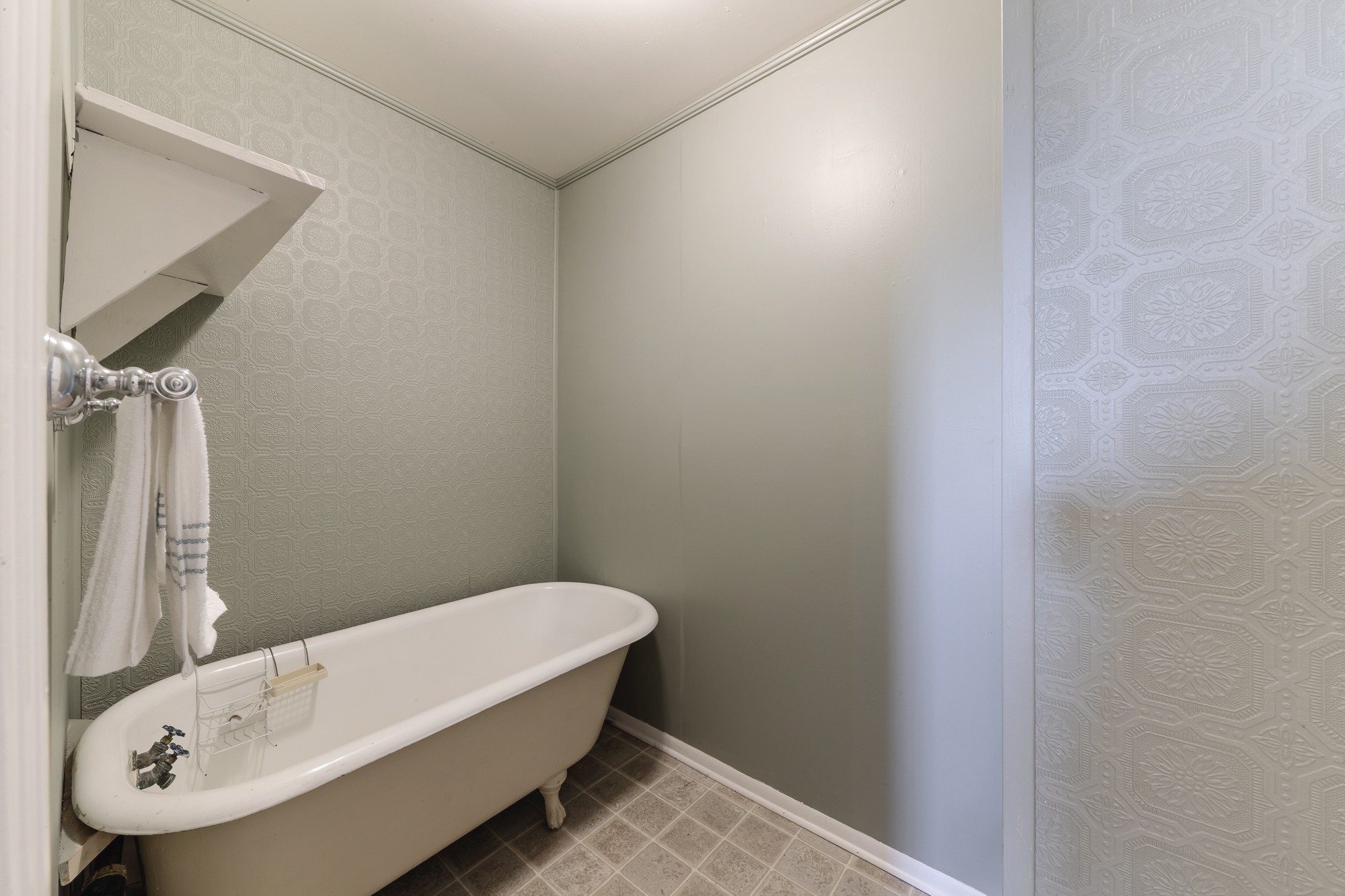 2341 Gideon Road Greenbrier, TN 37073 - Photo 25 of 30 a bathroom with a tub and sink