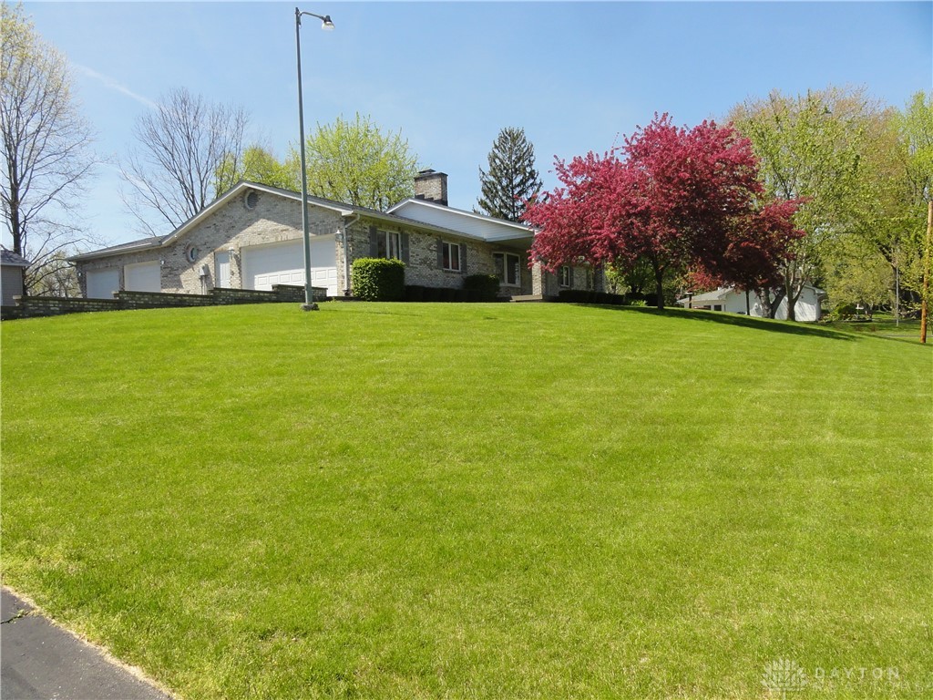 8464 Chambersburg Road Huber Heights, OH 45424 - Photo 43 of 44