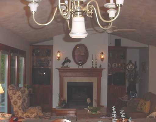 243 Olney Arnold Road Cranston, RI 02921 - Photo 2 of 5 Other.