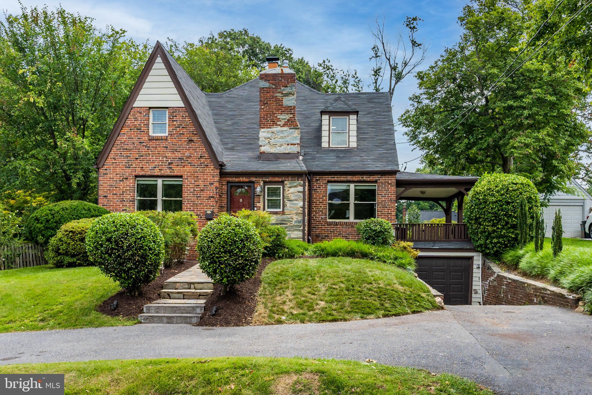 9107 Flower Avenue Silver Spring, MD 20901 - Photo 5 of 73 Gallery Image 5