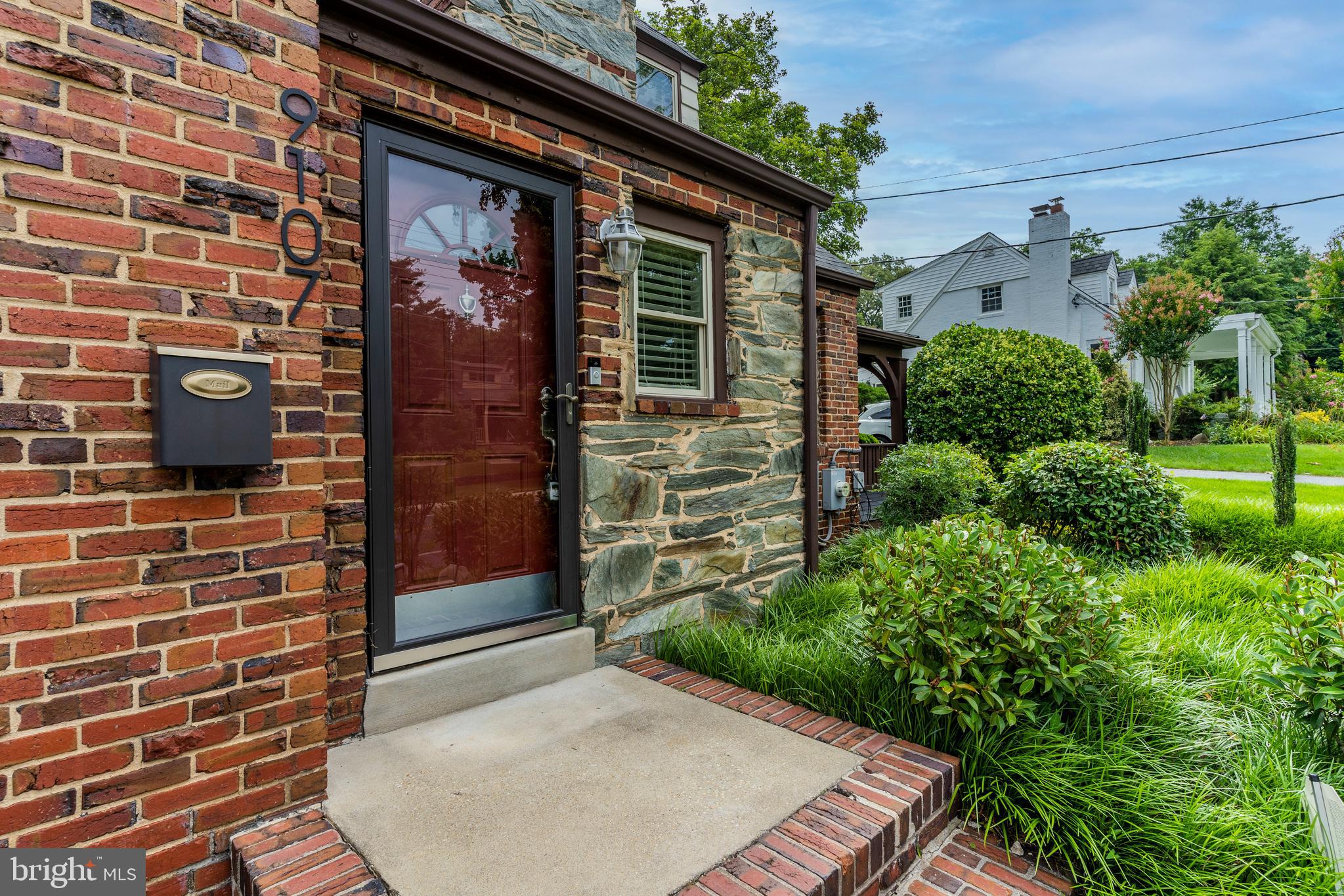 9107 Flower Avenue Silver Spring, MD 20901 - Photo 7 of 73 Gallery Image 7