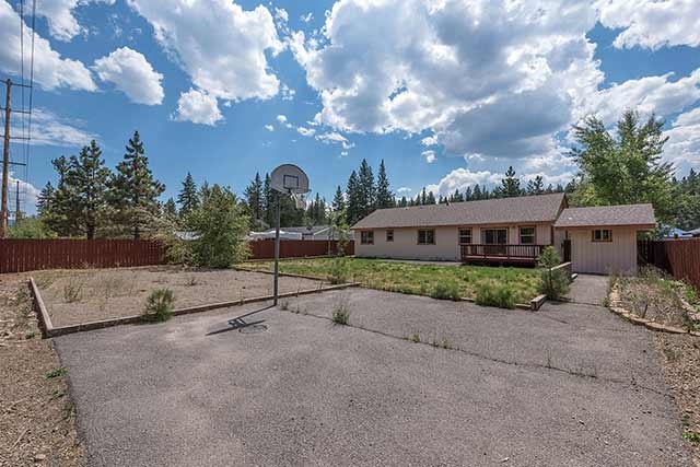 11761 Old Mill Road Truckee, CA 96161 - Photo 13 of 14 Gallery Image 13