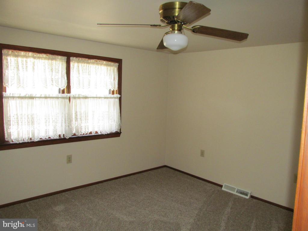 1161 Cider Press Road Manheim, PA 17545 - Photo 13 of 56 a view of empty room with window