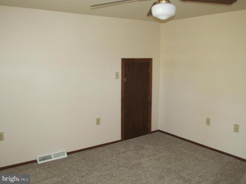 1161 Cider Press Road Manheim, PA 17545 - Photo 22 of 56 a view of small space