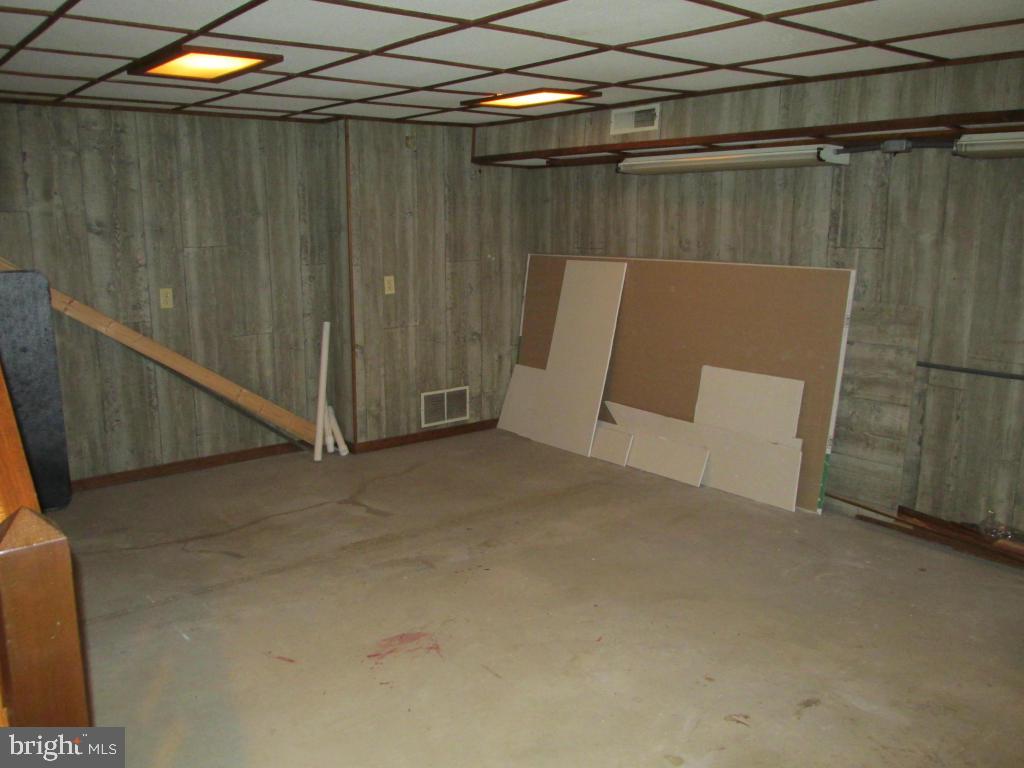 1161 Cider Press Road Manheim, PA 17545 - Photo 26 of 56 a view of a storage & utility room