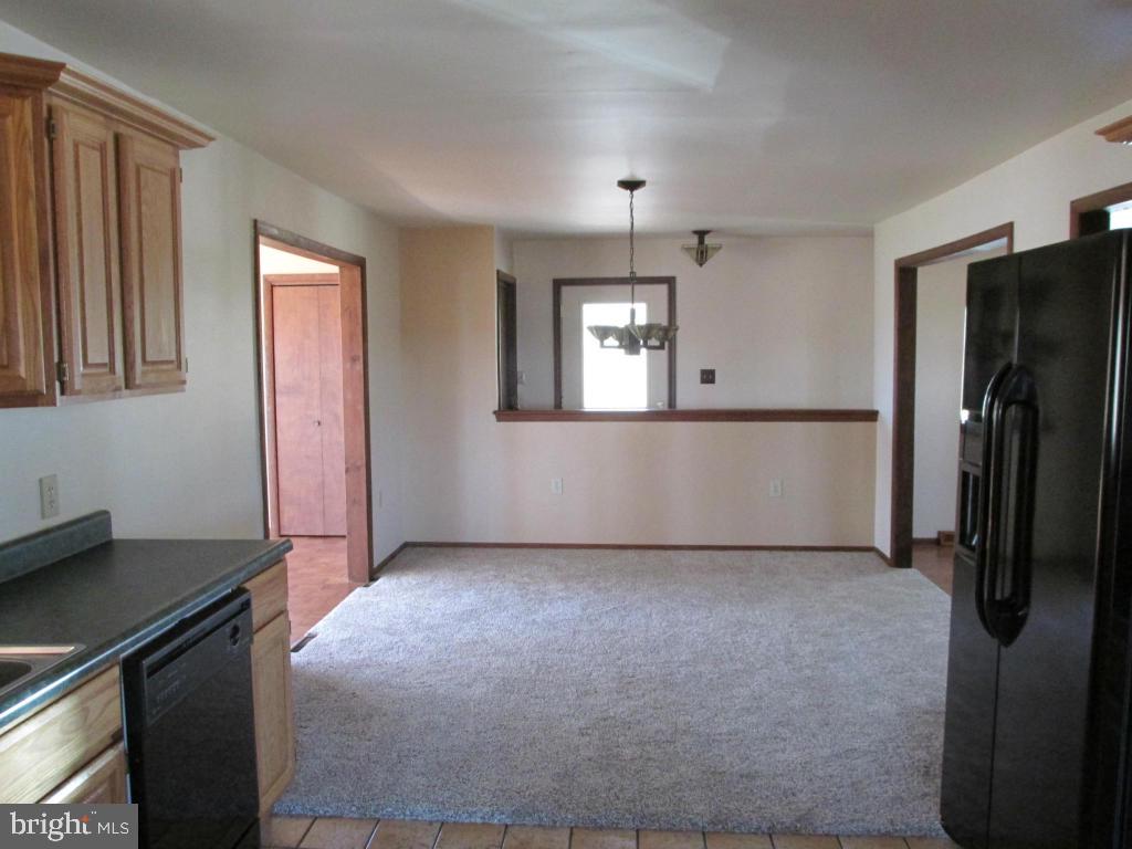 1161 Cider Press Road Manheim, PA 17545 - Photo 7 of 56 an empty room with closet