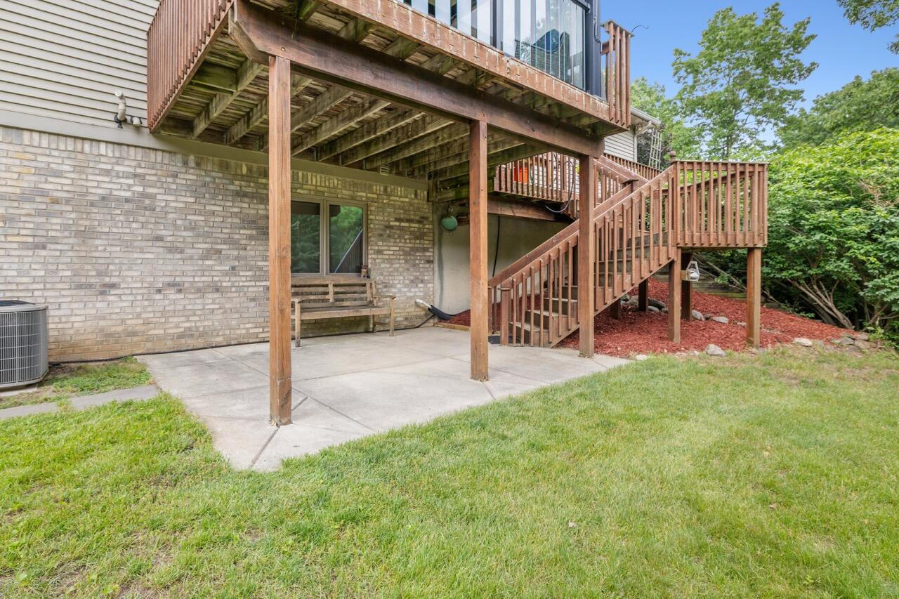 10862 Silver Lake Road South Lyon, MI 48178 - Photo 42 of 52 10682 Silver Lake-41 Large