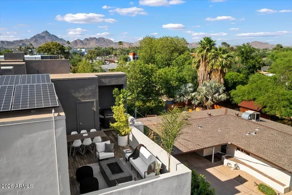 a view of a back yard of the house