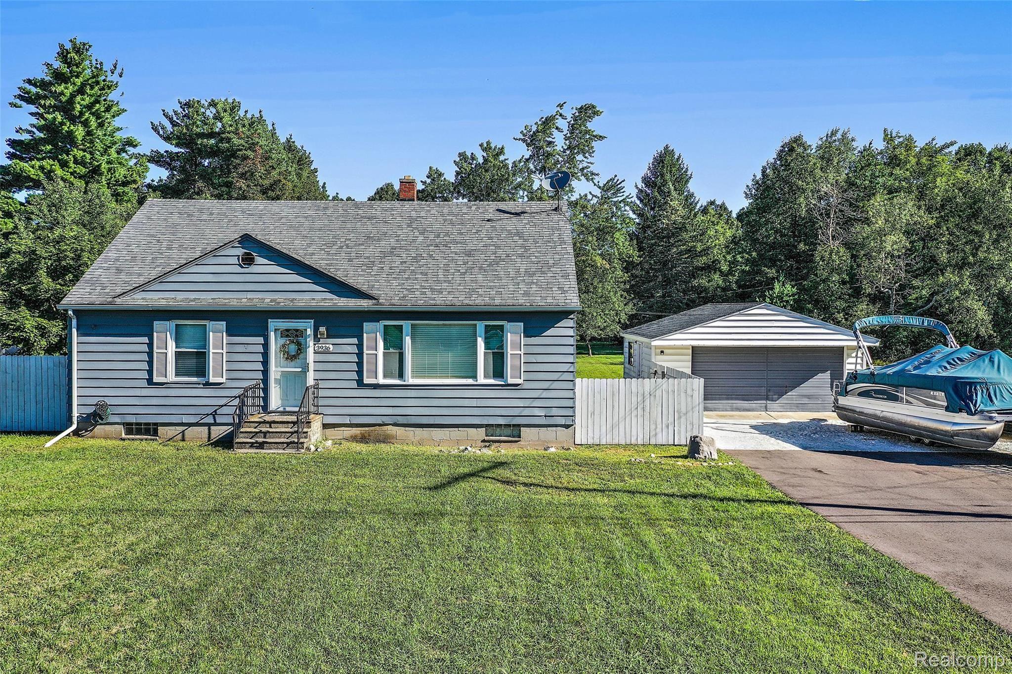 3936 Maybee Road Lake Orion, MI 48359 - Photo 4 of 32 3936 Maybee Rd-2.jpg