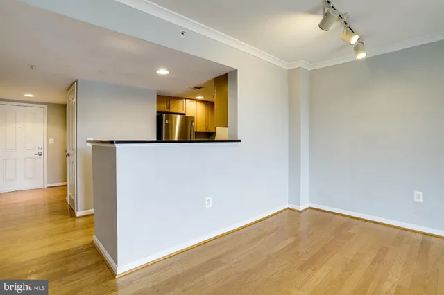$2,500 | 2220 Fairfax Drive, Unit 601, Arlington, VA 22201