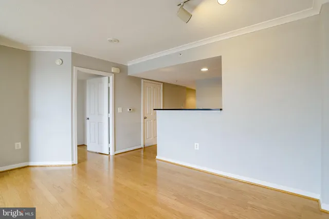 $2,500 | 2220 Fairfax Drive, Unit 601, Arlington, VA 22201