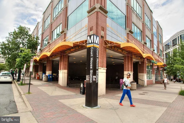 $2,500 | 2220 Fairfax Drive, Unit 601, Arlington, VA 22201