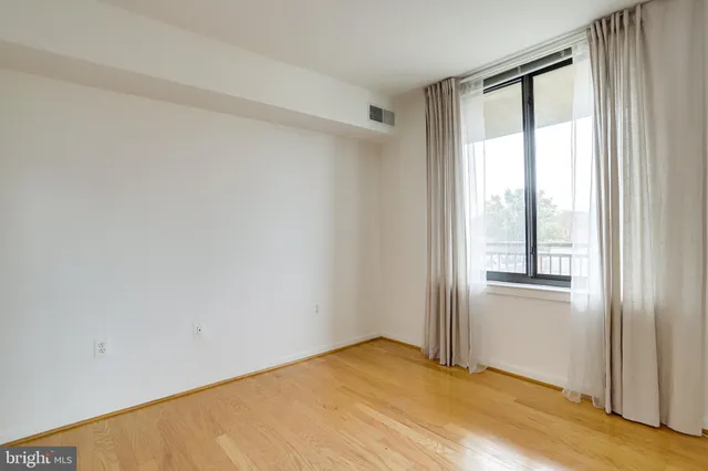 $2,500 | 2220 Fairfax Drive, Unit 601, Arlington, VA 22201