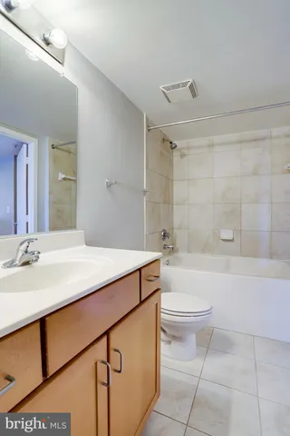 $2,500 | 2220 Fairfax Drive, Unit 601, Arlington, VA 22201