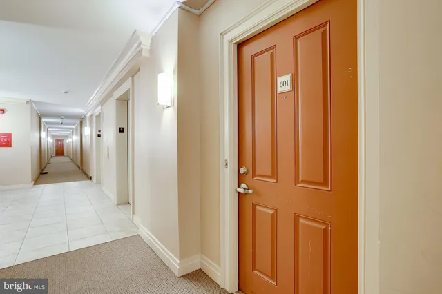 $2,500 | 2220 Fairfax Drive, Unit 601, Arlington, VA 22201