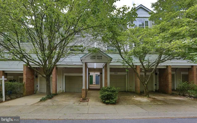 $394,900 | 10204 Crested Iris Drive, Montgomery Village, MD 20886