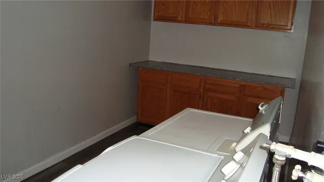 $2,400 | 5712 Stacey Avenue, Las Vegas, NV 89108