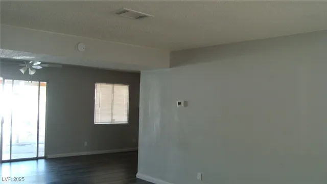 $2,400 | 5712 Stacey Avenue, Las Vegas, NV 89108