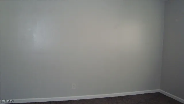 $2,400 | 5712 Stacey Avenue, Las Vegas, NV 89108