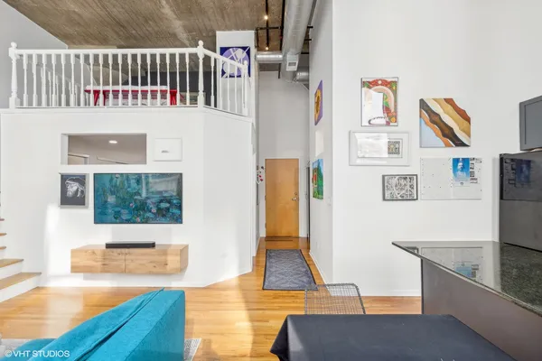 $3,000 | 758 North Larrabee Street, Unit 312, Chicago, IL 60654