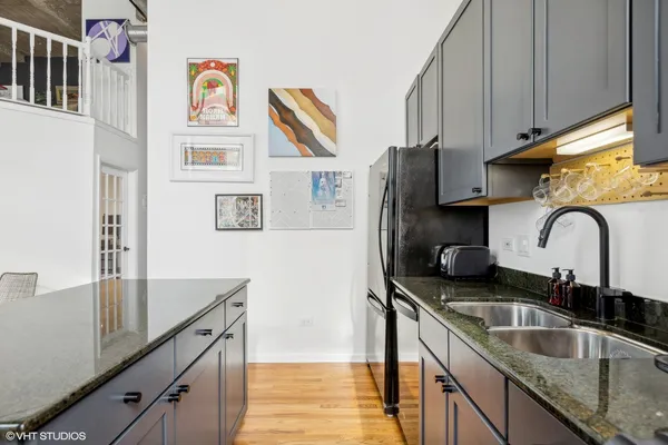 $3,000 | 758 North Larrabee Street, Unit 312, Chicago, IL 60654