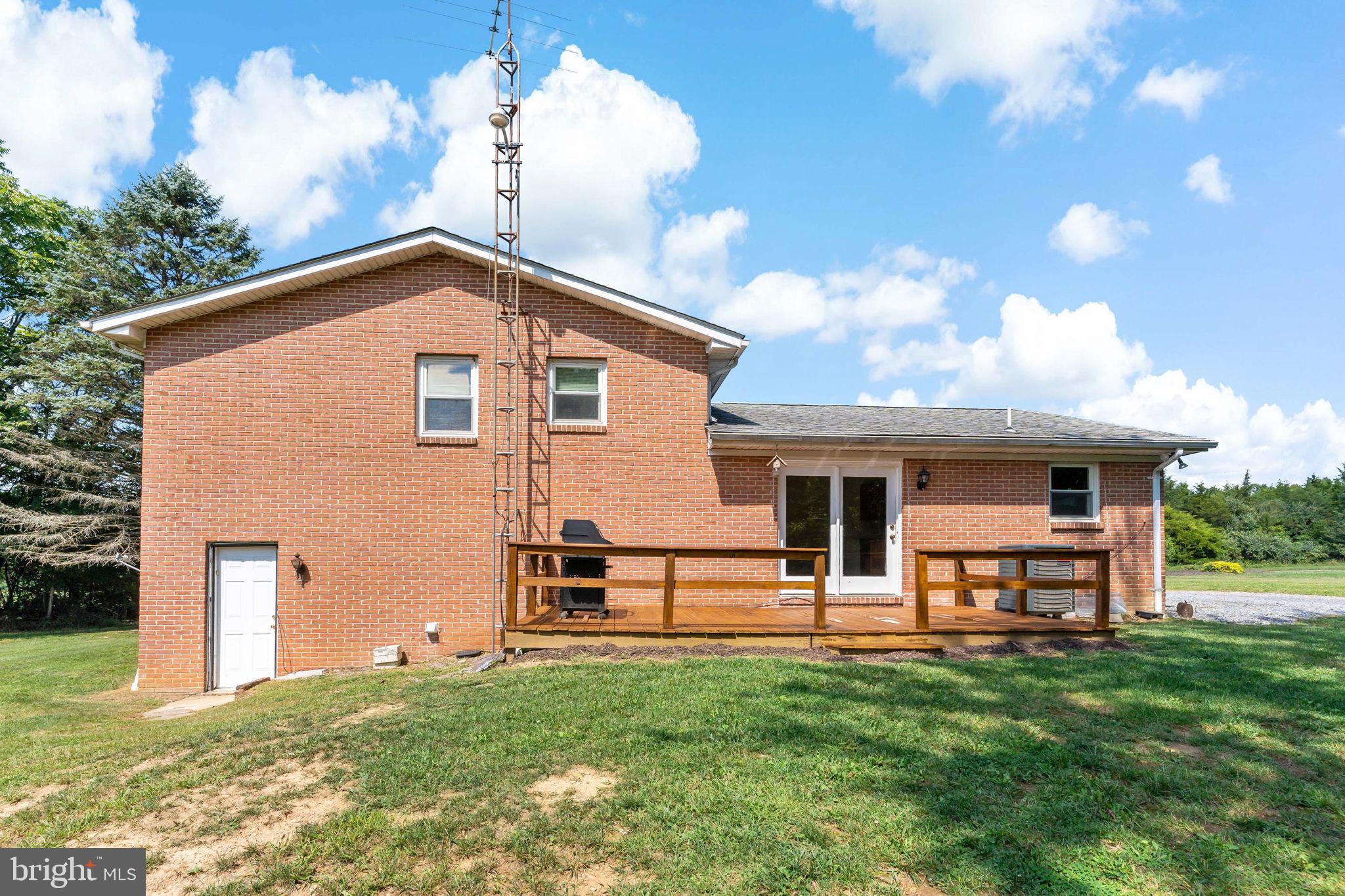 432 Regency Drive Falling Waters, WV 25419 - Photo 12 of 40