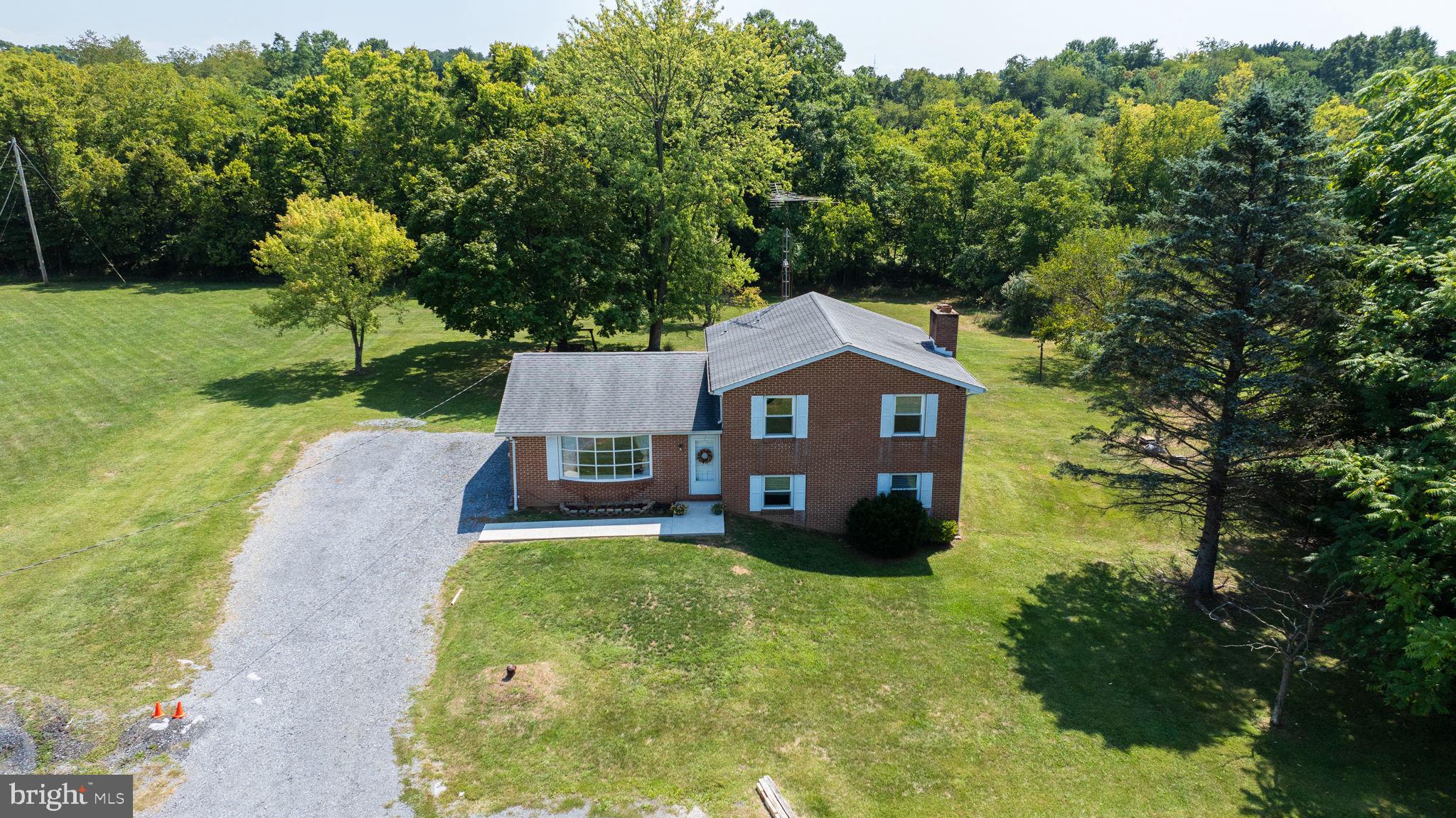 432 Regency Drive Falling Waters, WV 25419 - Photo 3 of 40