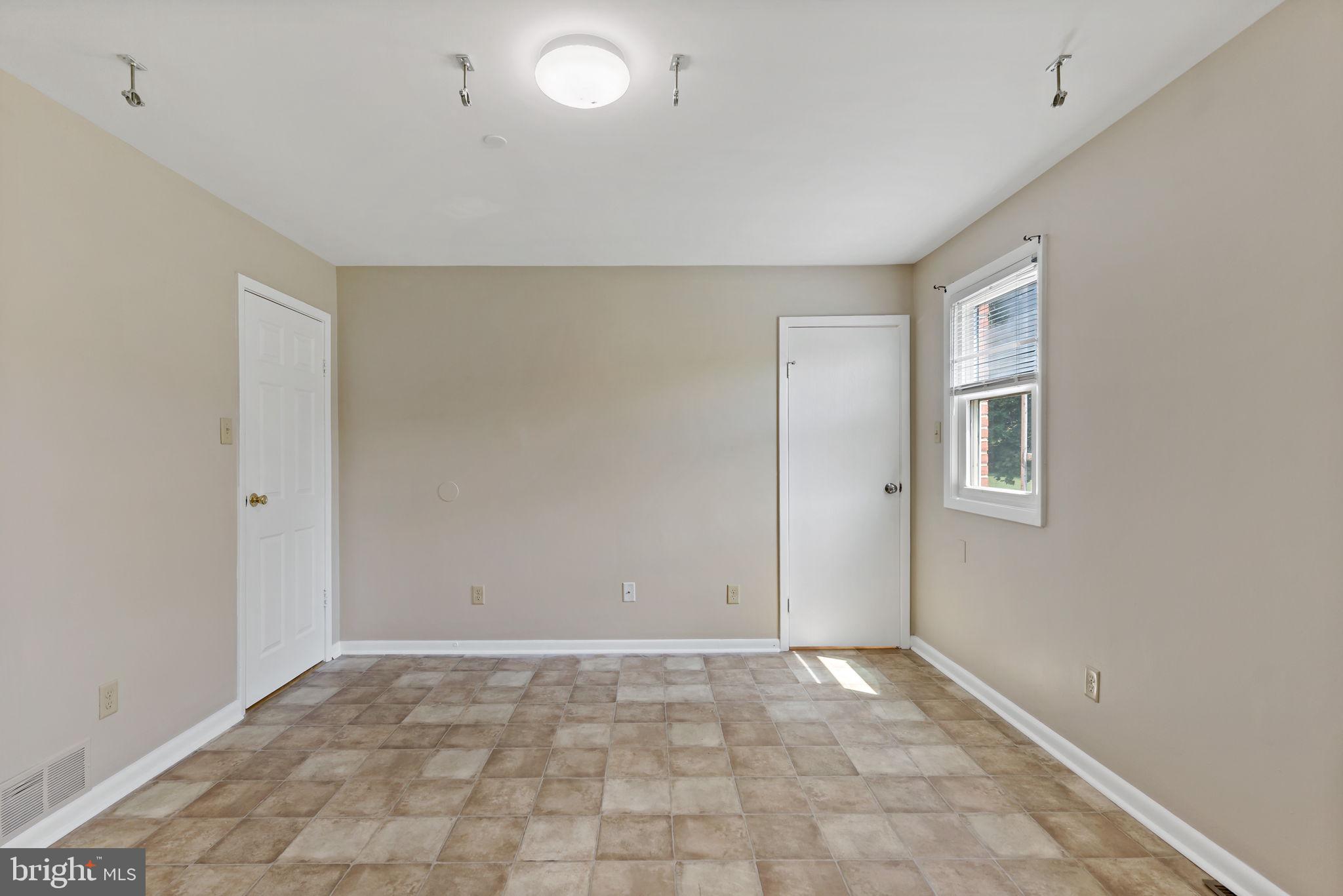 432 Regency Drive Falling Waters, WV 25419 - Photo 32 of 40