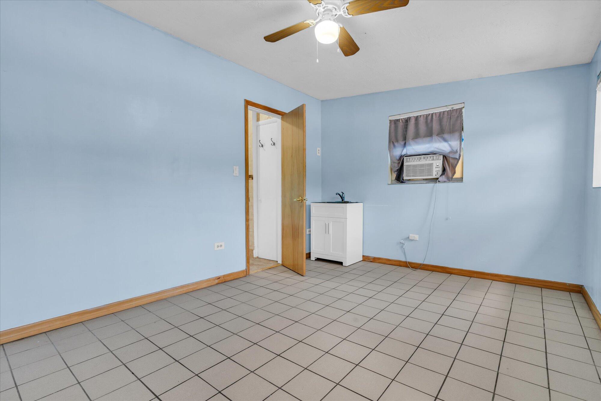 7984 Tuna Drive Marathon, FL 33050 - Photo 25 of 40 a view of an empty room and window