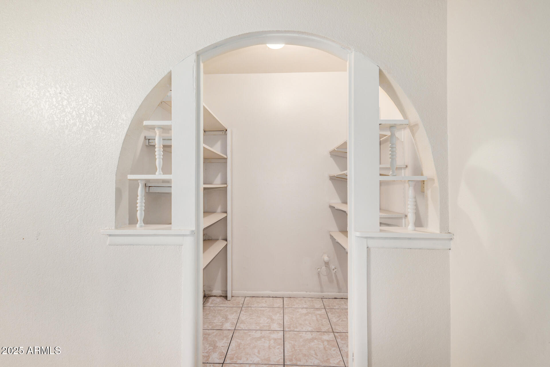 6430 West Thomas Road Phoenix, AZ 85033 - Photo 12 of 27 15 - Thomas