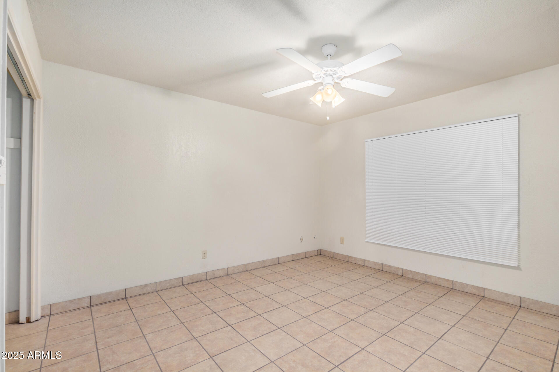 6430 West Thomas Road Phoenix, AZ 85033 - Photo 13 of 27 16 - Thomas