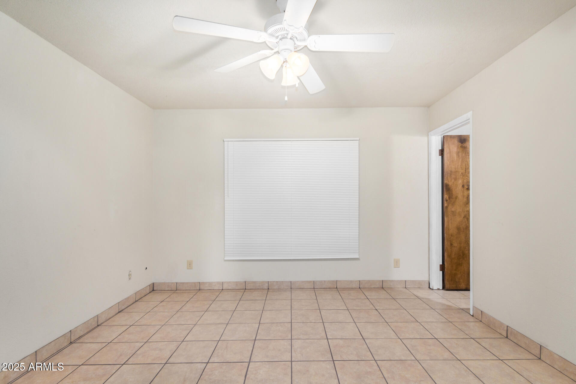 6430 West Thomas Road Phoenix, AZ 85033 - Photo 14 of 27 17 - Thomas
