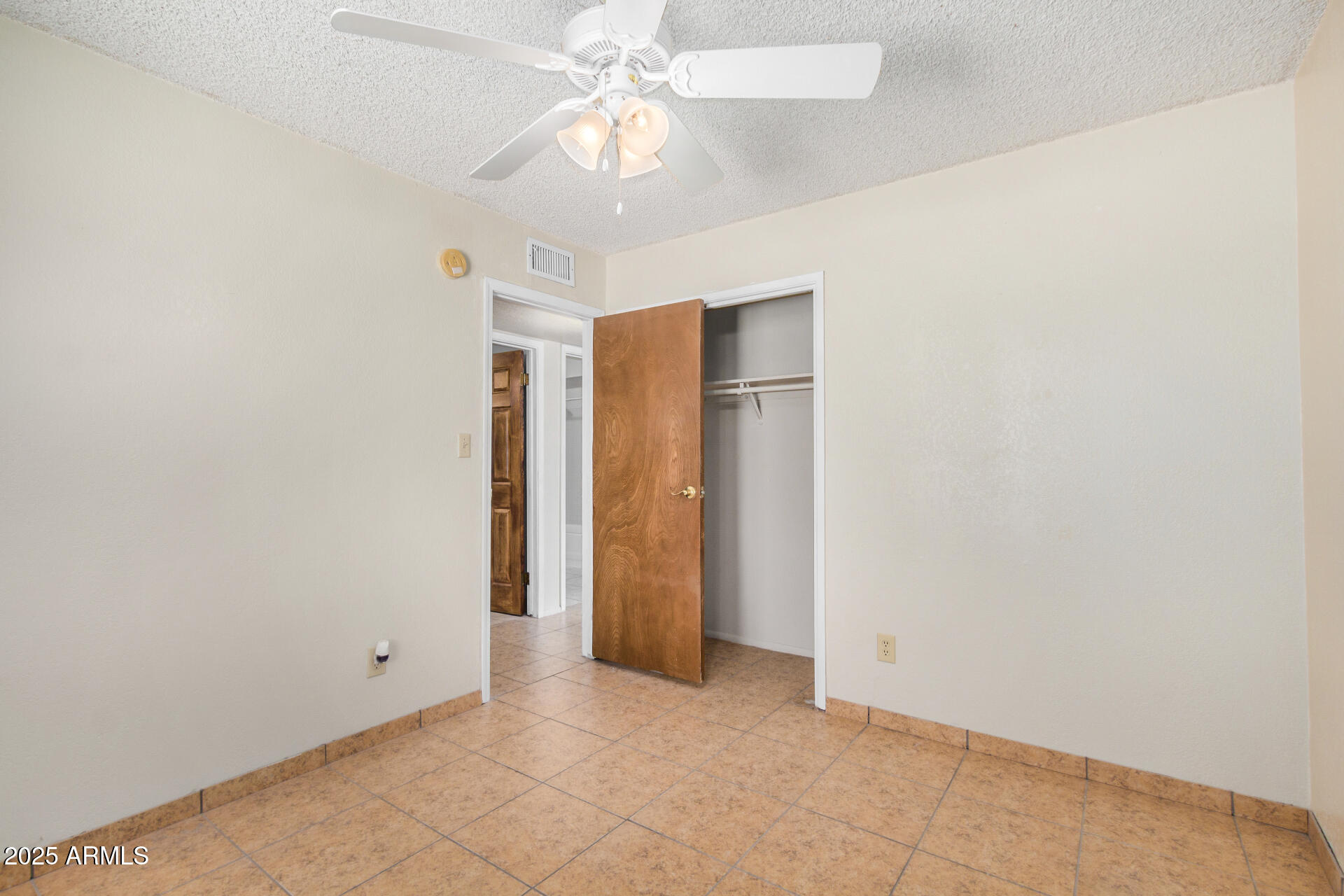 6430 West Thomas Road Phoenix, AZ 85033 - Photo 18 of 27 21 - Thomas
