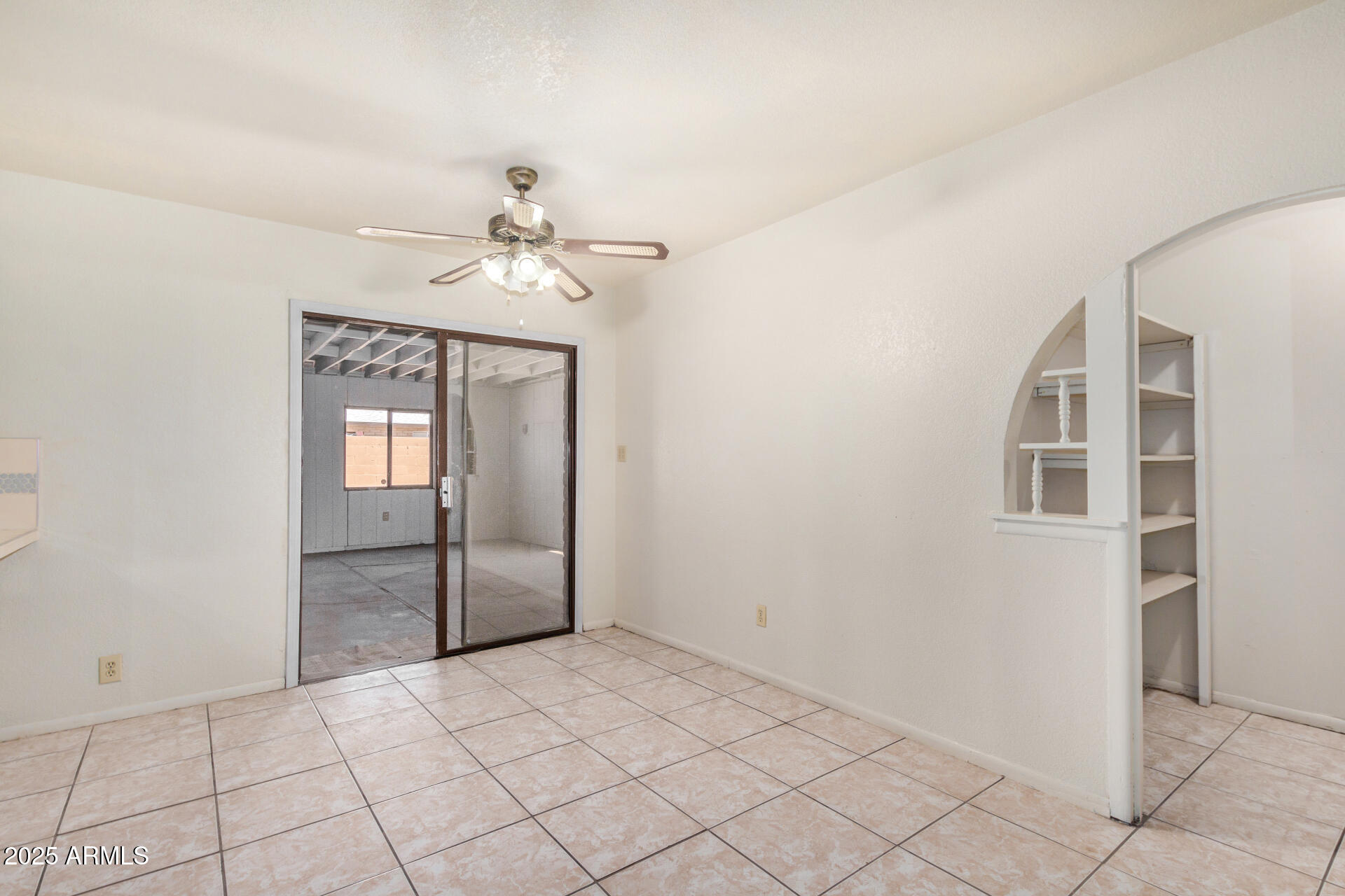 6430 West Thomas Road Phoenix, AZ 85033 - Photo 6 of 27 09 - Thomas