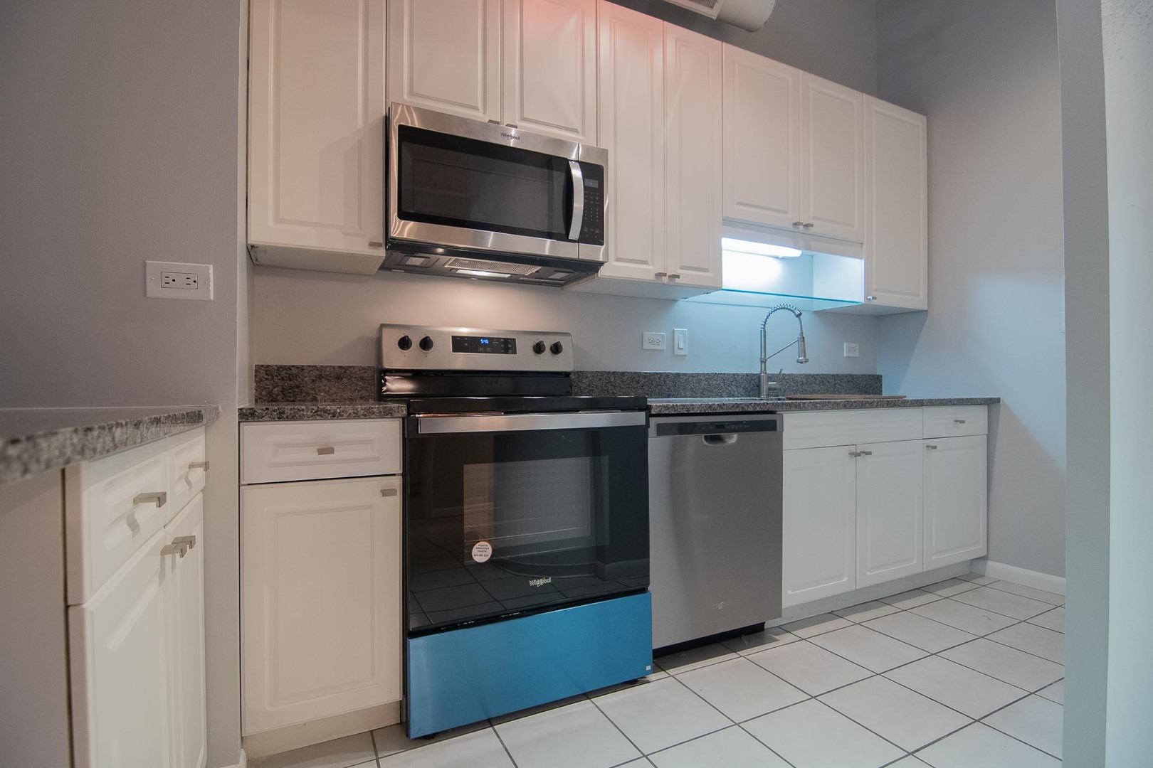 801 South Wells Street, Unit 308 Chicago, IL 60607 - Photo 12 of 20