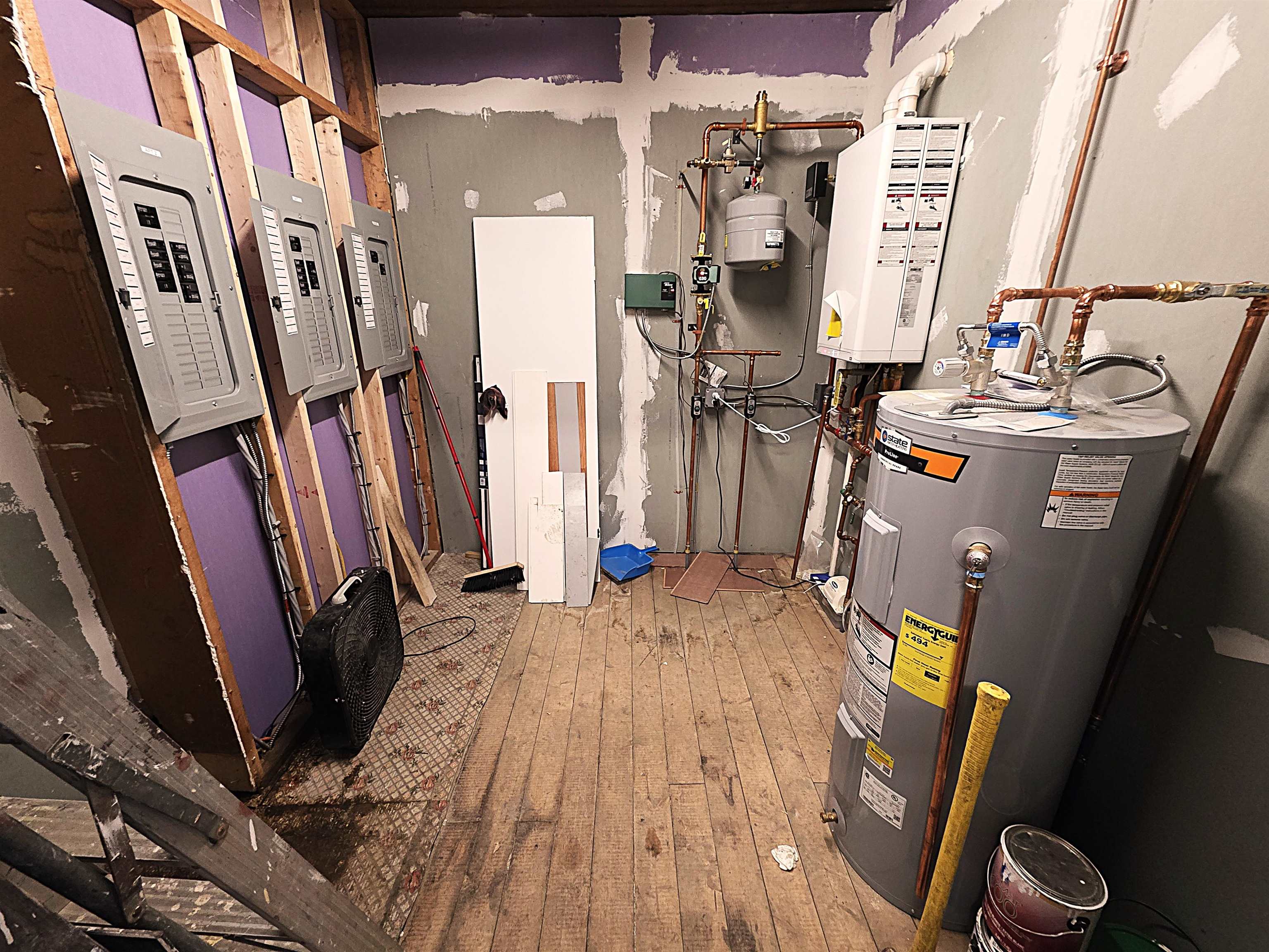 31 Granite Street Barre, VT 05641 - Photo 2 of 49