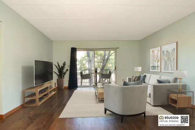 $279,900 | 1365 Ashland Avenue, Unit 302, Des Plaines, IL 60016