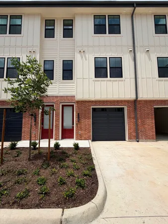 $1,980 | 17318 North Eldridge Parkway, Unit 1003, Tomball, TX 77377