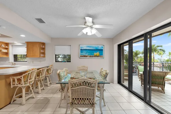 $749,500 | 1001 West Ocean Drive, Unit 2201, Key Colony Beach, FL 33051