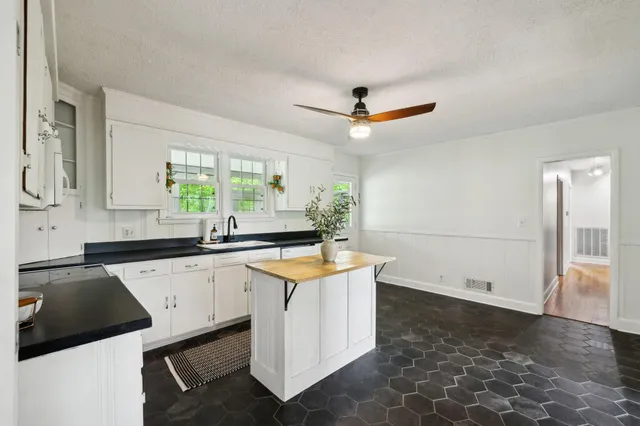 $462,400 | 1155 Ridge Hill Road, Goodlettsville, TN 37072