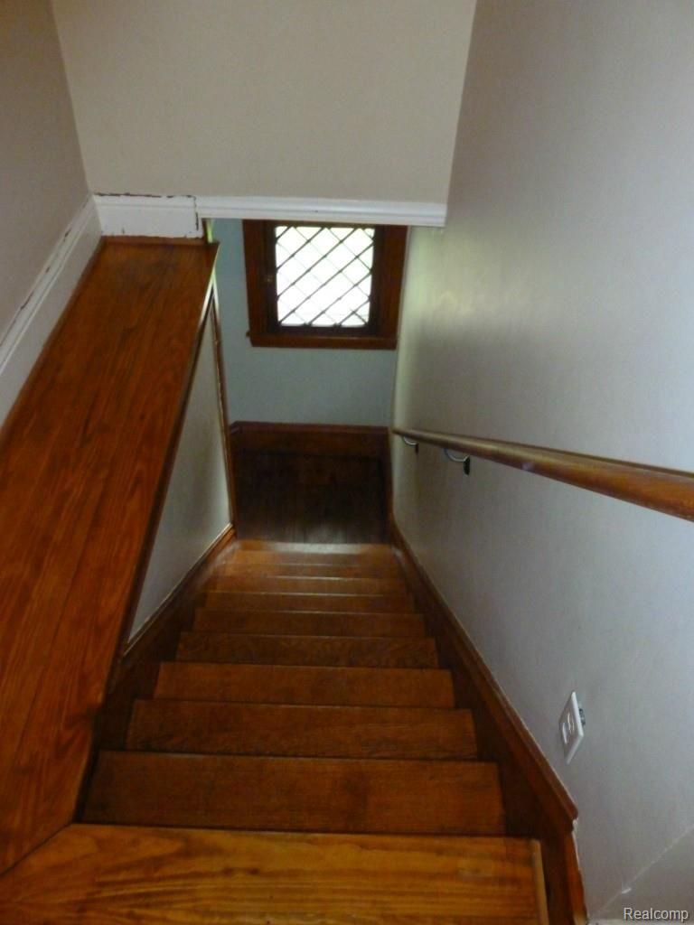 201 Pine Street Rochester, MI 48307 - Photo 24 of 42 201 PINE STAIRS GOING FROM SECOND FLOOR.jpg
