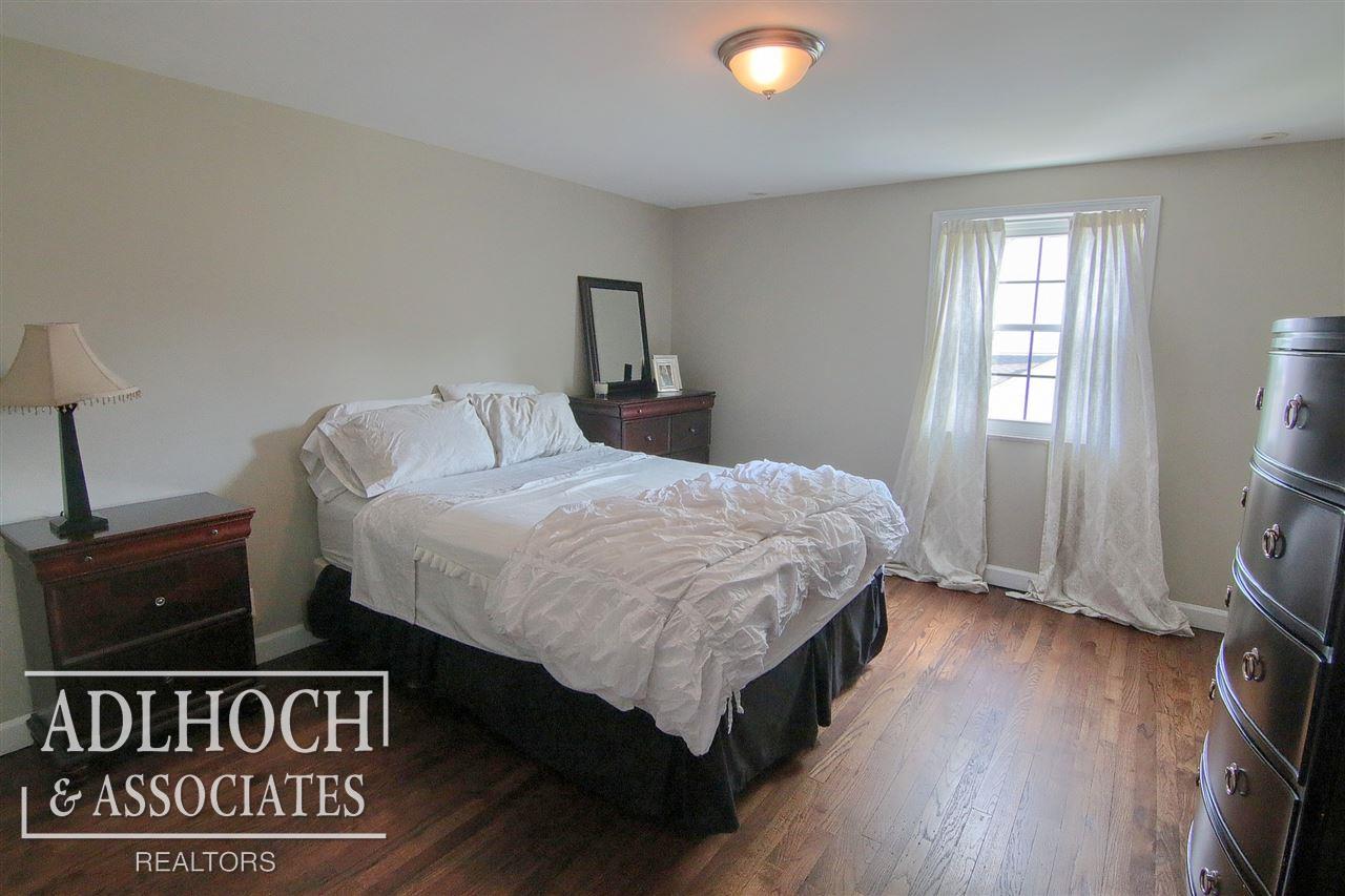 806 Pemberton Road Grosse Pointe, MI 48230 - Photo 16 of 27 50013929-16.JPG
