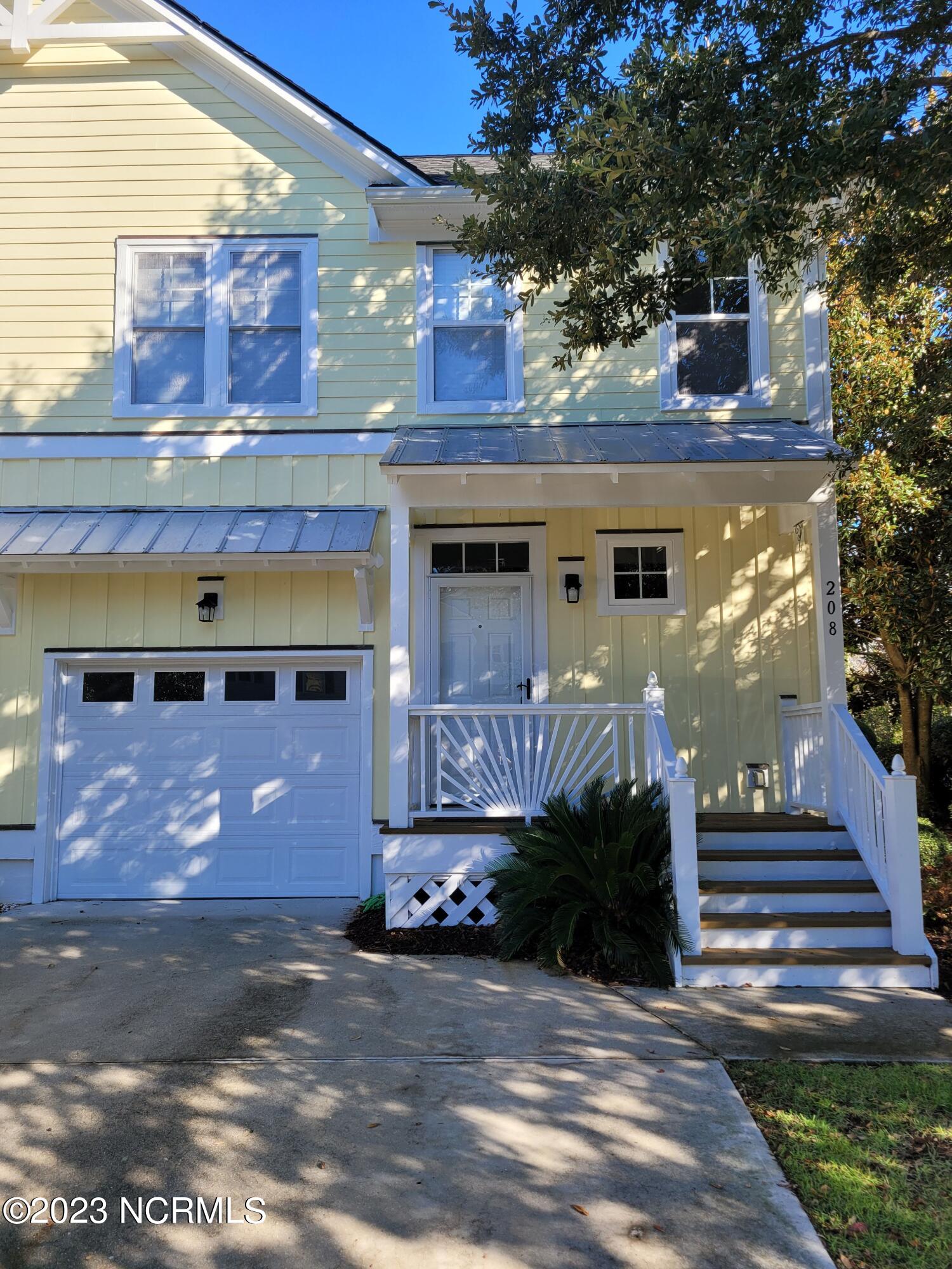 208 River Gate Lane, Wilmington, NC 28412 Compass