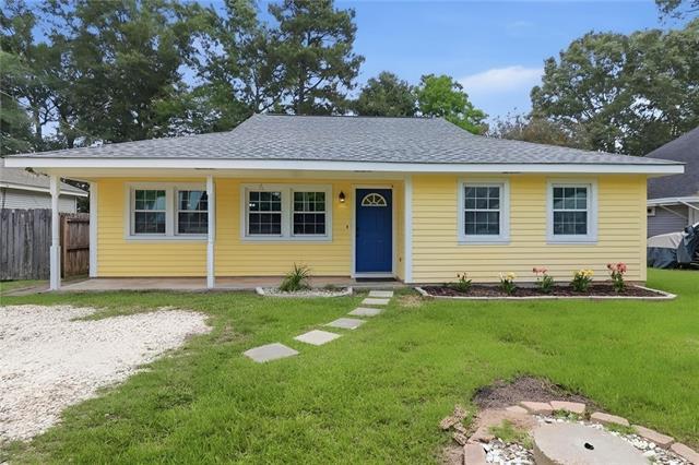 949 Norval Street Mandeville, LA 70448 - Photo 1 of 19